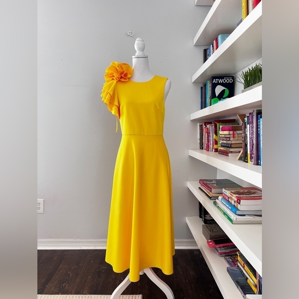 BADGLEY MISCHKA. Ruffle Shoulder Sleeveless Cocktail Dress size 8 - Picture 7 of 15